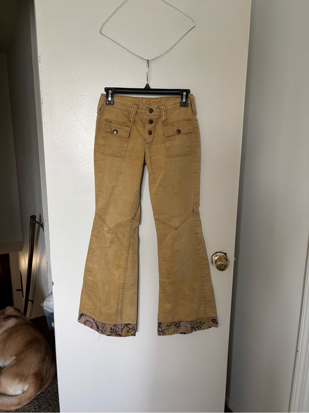 Vintage Wrangler Tan Flare Jeans with Floral Hem Accent
